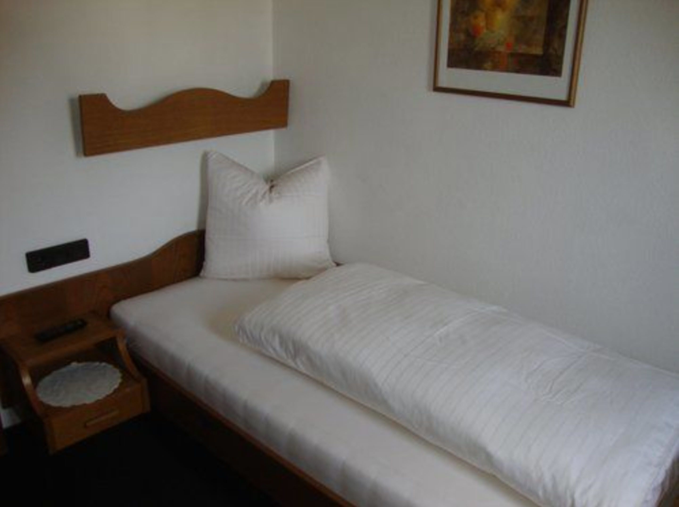 Yhden hengen huone | Vauvansängyt, lisävuoteet, ilmainen Wi-Fi, vuodevaatteet