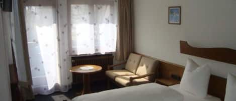 Cribs/infant beds, rollaway beds, free WiFi, bed sheets