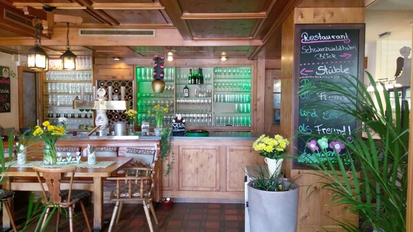 Bar (in der Unterkunft)