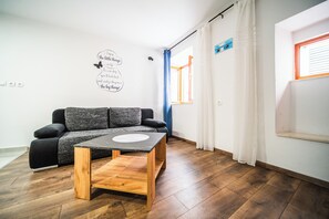 Standard Studio | Living area