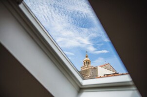 Estúdio | Escrivaninha, cortinas blackout, Wi-Fi de cortesia, roupa de cama