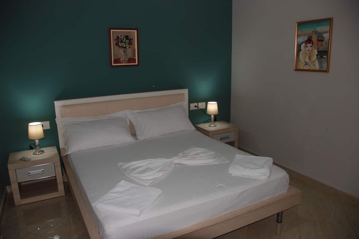 Two Bedroom Suite With Sea View | 객실 내 금고, 책상, 암막 커튼, 방음 설비