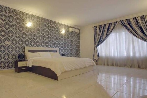 Apartment, Multiple Beds, Non Smoking | 4 bedrooms, desk, soundproofing, free WiFi - Perfect Havens at Noah's Court (Lekki)