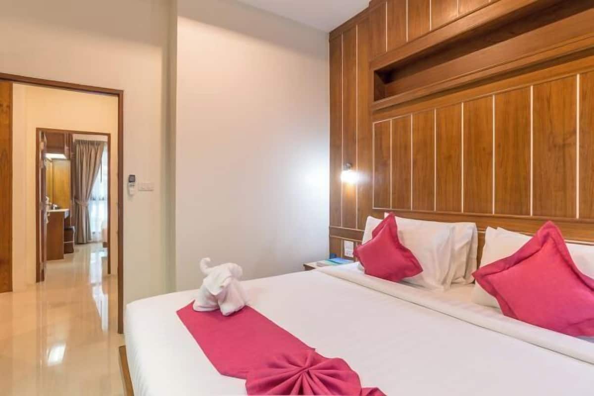 Premium bedding, minibar, in-room safe, individually decorated