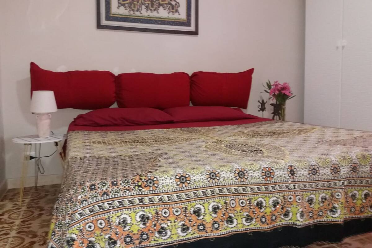 Free cots/infant beds, free WiFi, bed sheets