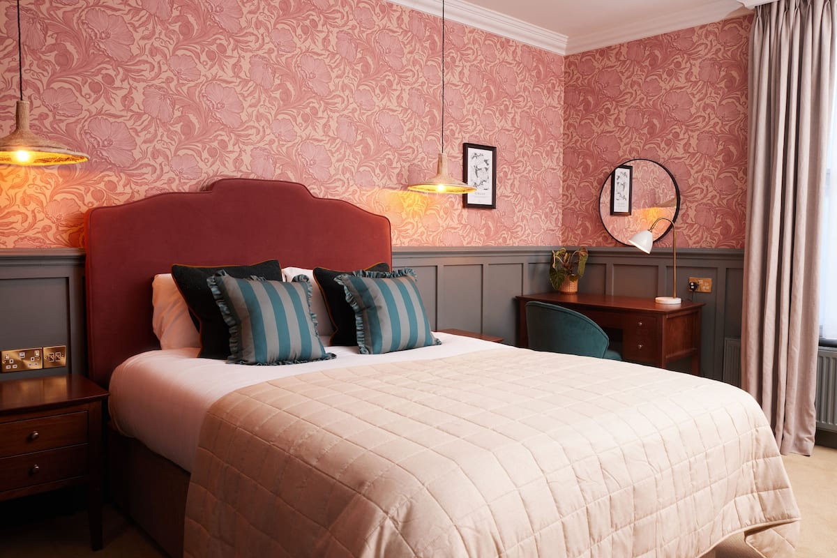 Desk, blackout curtains, iron/ironing board, free WiFi