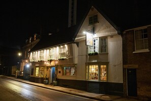 Overnatningsstedets facade