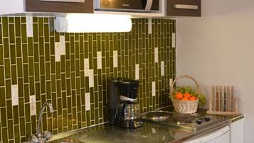 Fridge, microwave, stovetop, electric kettle