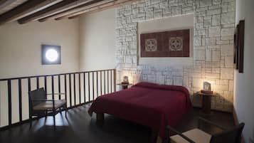 Studio Deluxe (Mezzanine 5F) | Décoration personnalisée, ameublement personnalisé, bureau