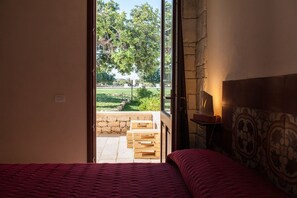 Apartamento família, 2 quartos, vista para a piscina | Comodidades do quarto