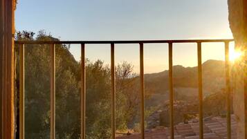 Traditional-Haus, 1 Schlafzimmer, Nichtraucher, Flussblick | Terrasse/Patio