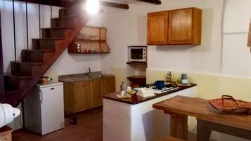 Traditional-Haus, 1 Schlafzimmer, Balkon | Eigene Küche | Kühlschrank, Herdplatte, Kochgeschirr/Geschirr/Besteck