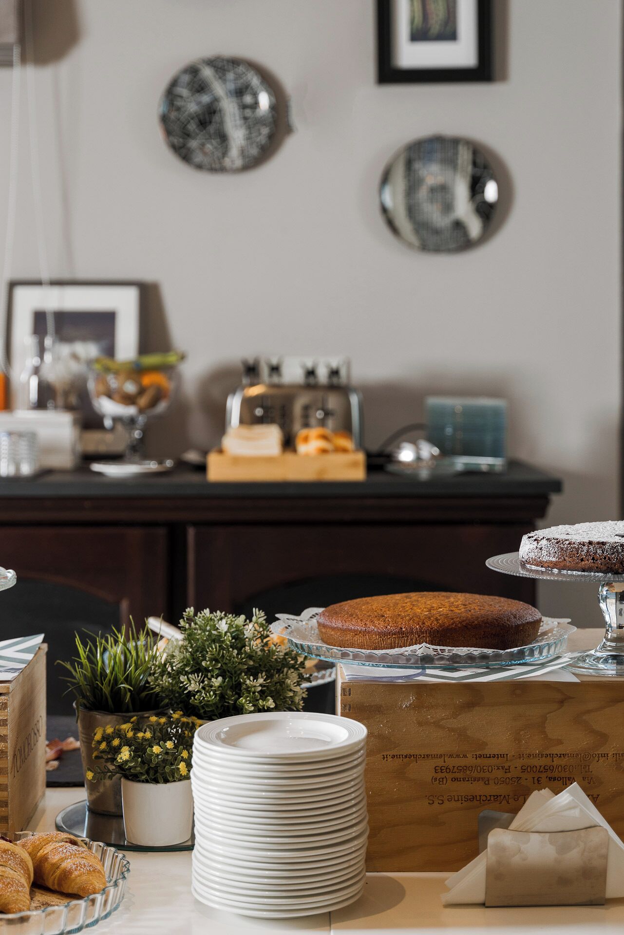 Desayuno continental diario (EUR 8 por persona)