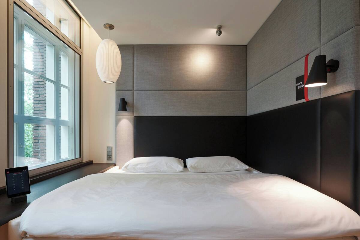 Premium bedding, pillowtop beds, in-room safe, desk
