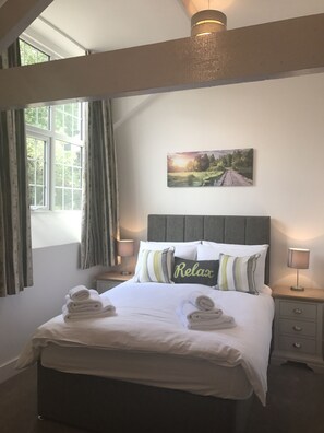 House Oakhall Lodge in Thorpe Abbotts - max 26 people | Individually decorated, individually furnished, iron/ironing board - Unique Luxury Escapes (Diss)