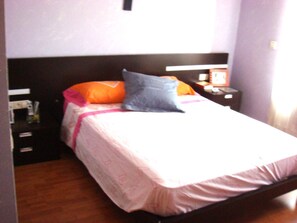1 habitación, sábanas de algodón egipcio y cubrecamas