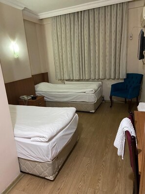 Minibar, desk, soundproofing, free WiFi