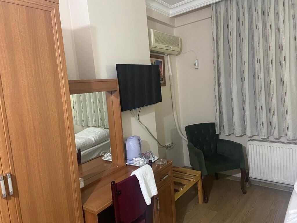 1 bedroom, minibar, desk, soundproofing