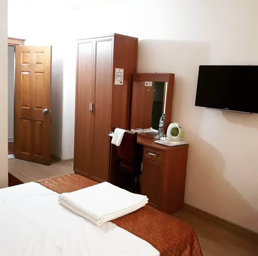 standard twin room | 1 bedroom, minibar, desk, soundproofing