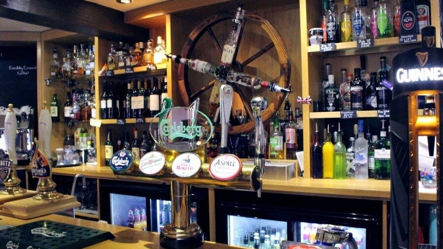 The Rose & Crown Free House