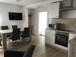 Apartamento, banheiro privativo