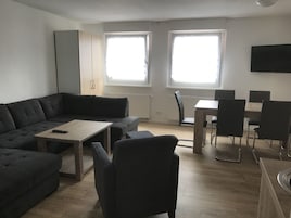 Apartamento, banheiro privativo