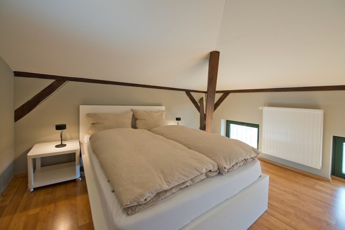 Apartamento | Ropa de cama hipoalergénica, wifi gratis, decoración individual