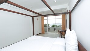 Superior Room with Seaview | Desk, bed sheets - The Surf Lanka Resort (Ahangama)