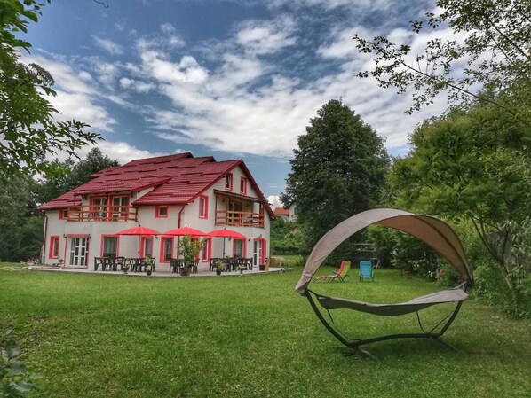 Exterior - Pensiunea Horia (Avrig)