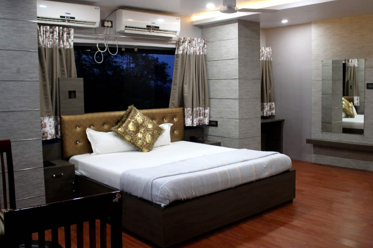 Superior Room, 1 Katil Kelamin (Double) | Kalis bunyi, seterika/papan seterika, Wi-fi percuma, cadar katil