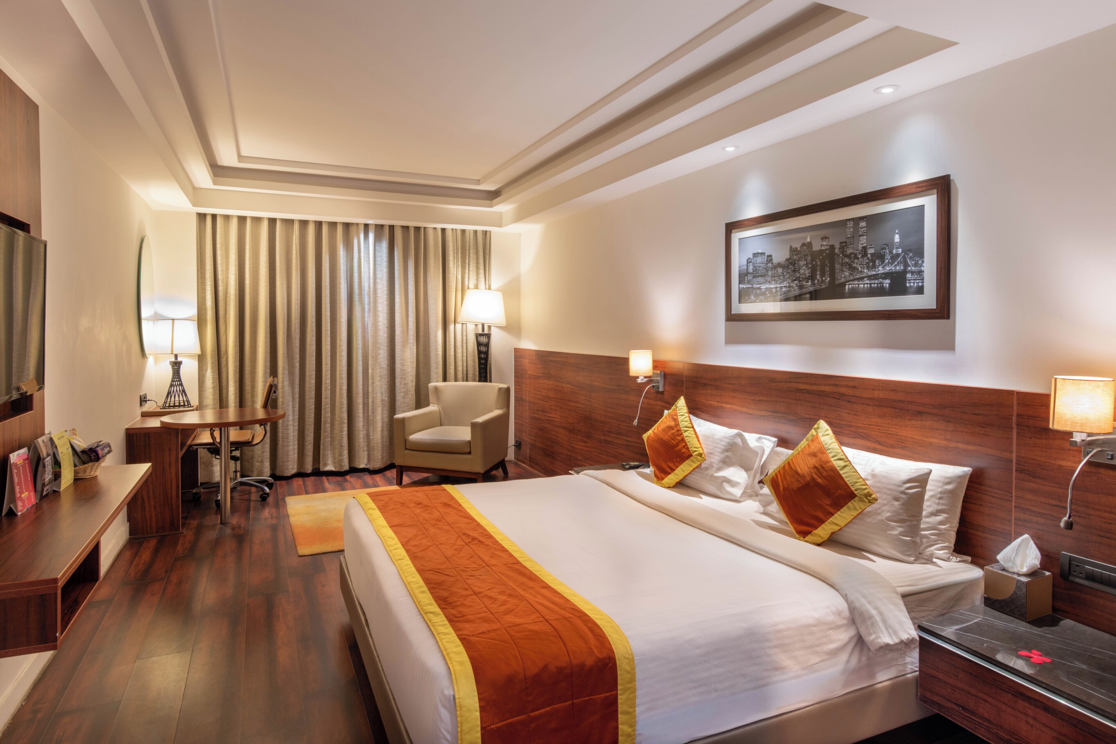 1 bedroom, in-room safe, desk, blackout curtains