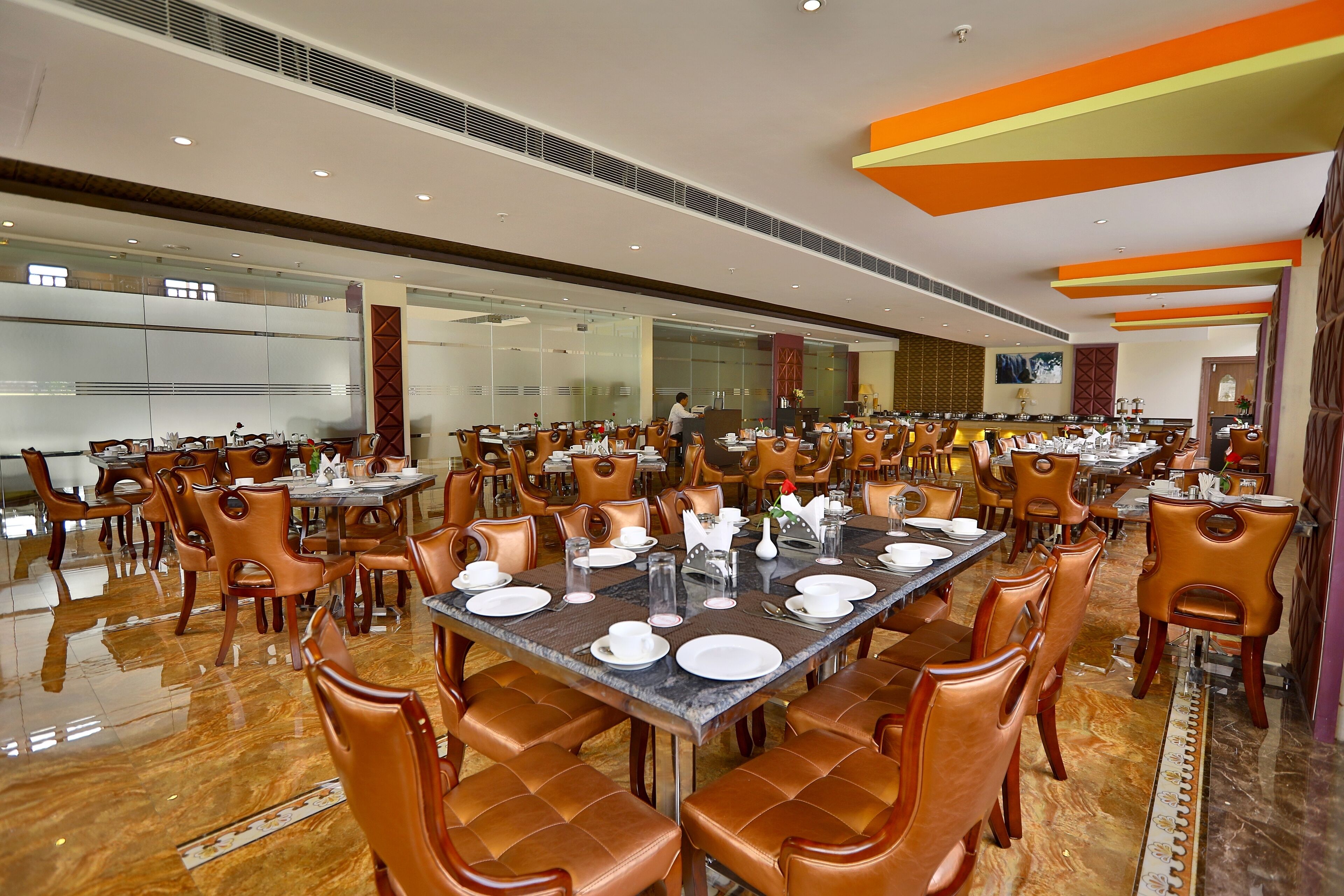 Bữa sáng buffet hàng ngày (350 INR/mỗi người) 