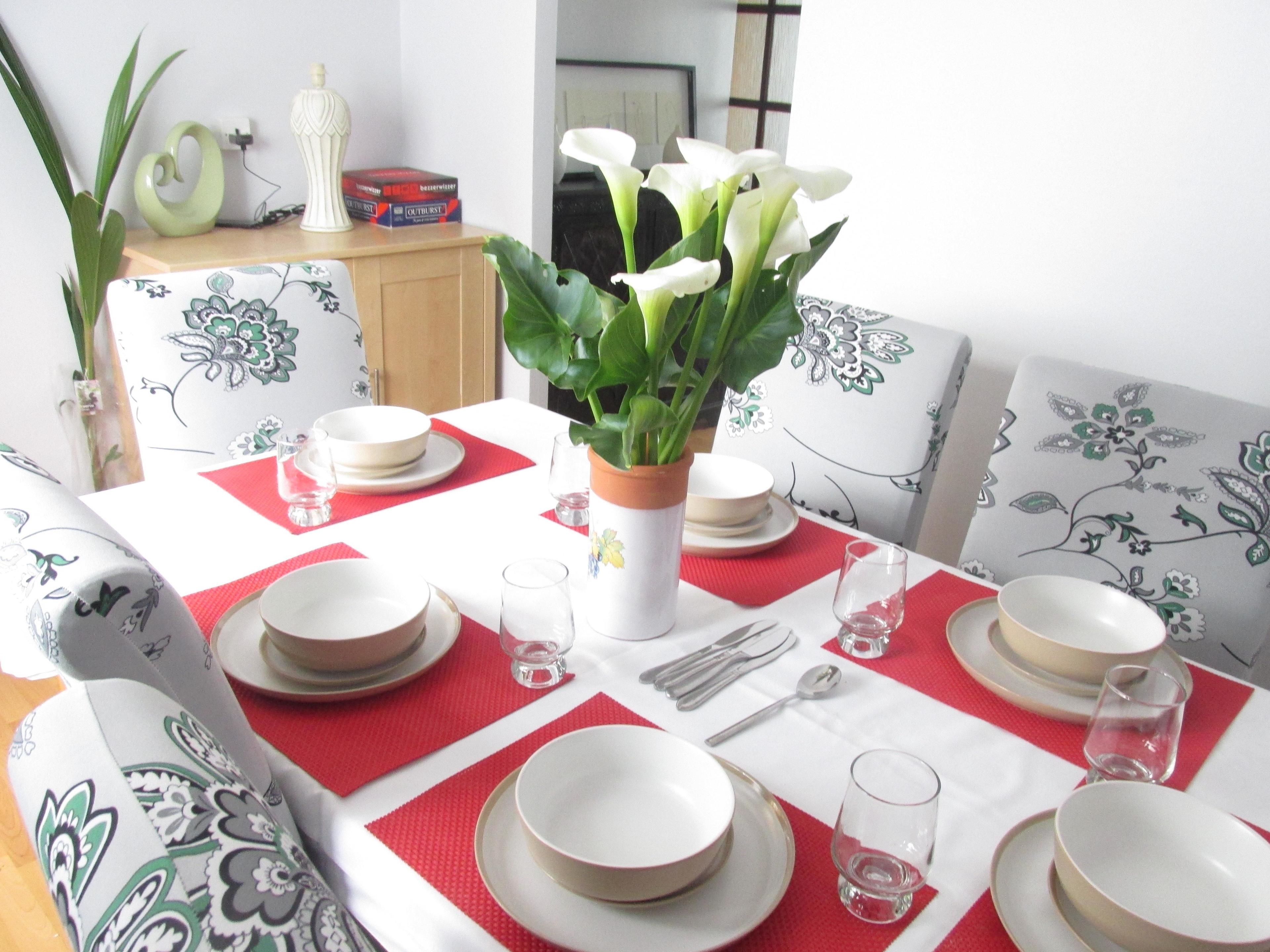 Nhà, phòng tắm riêng, quang cảnh vườn | Khu vực ăn uống tại phòng