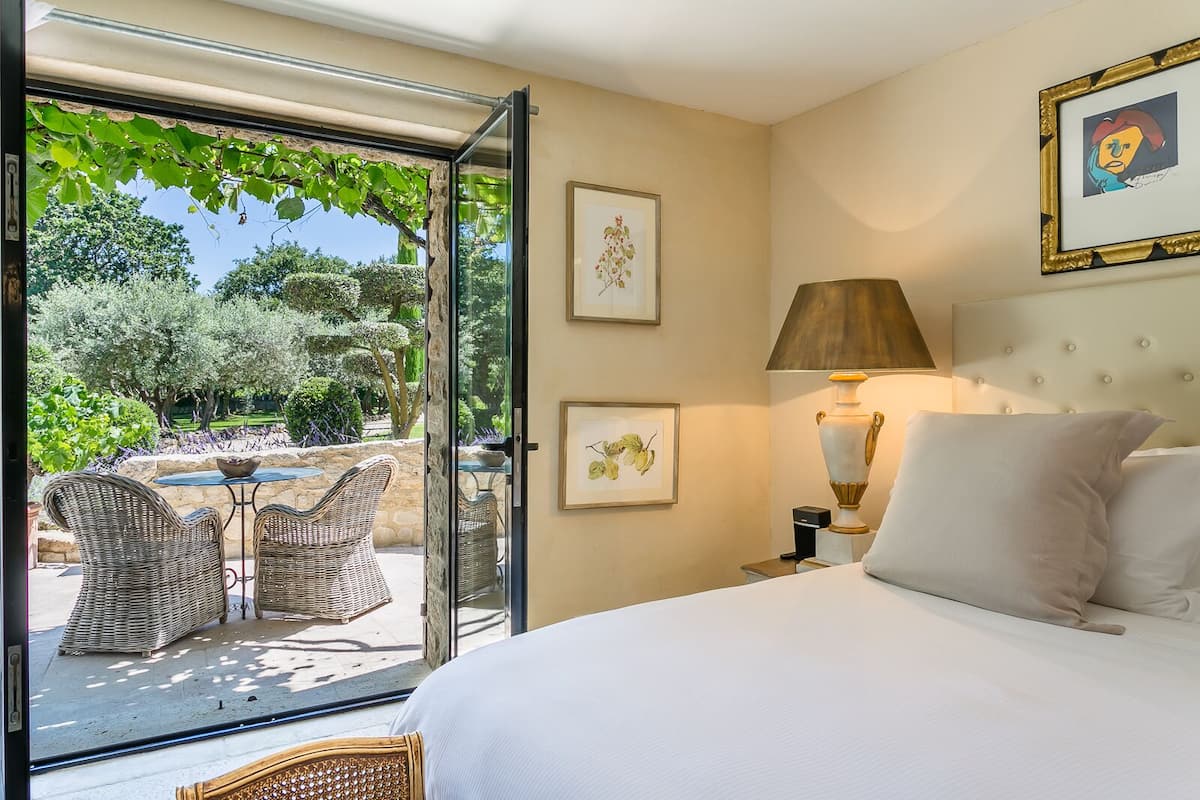 Camera Deluxe con letto matrimoniale o 2 letti singoli | Tende oscuranti, Wi-Fi gratuito, lenzuola