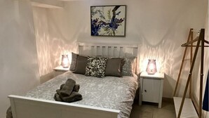 Apartment, 1 Bedroom | 1 bedroom, WiFi (free), bed sheets - Abingdon Road (Oxford)