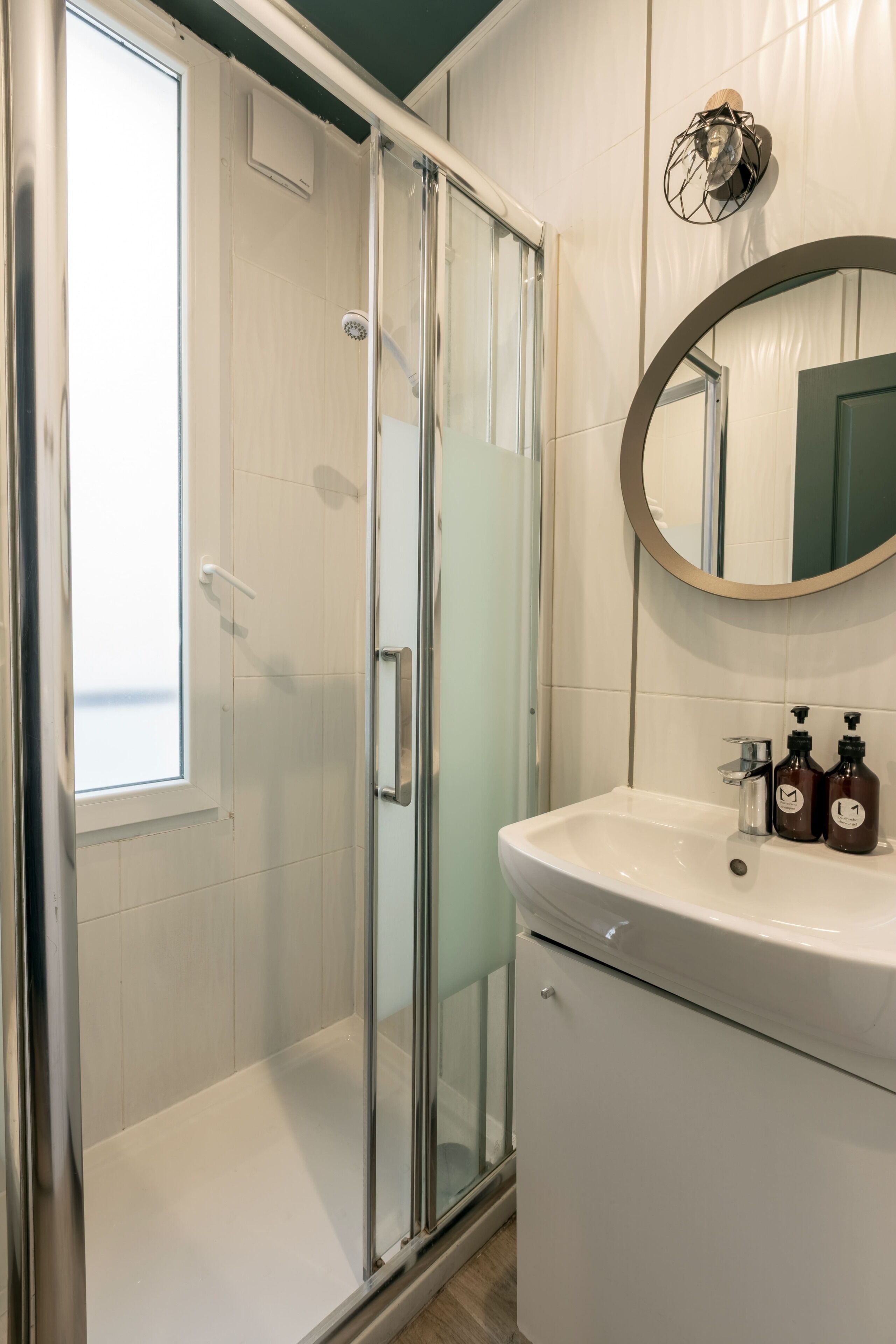 經典公寓, 1 間臥室 | 浴室 | 淋浴設備、浸缸、風筒、提供毛巾