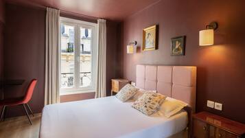 Deluxe Double Room | Individually decorated, individually furnished, desk, soundproofing