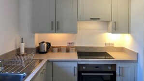 Apartment, 1 Bedroom | Private kitchen - Church Road Apartment (Oxford)