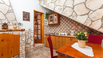 Căn hộ, 1 phòng ngủ, quang cảnh vườn | Khu vực ăn uống tại phòng