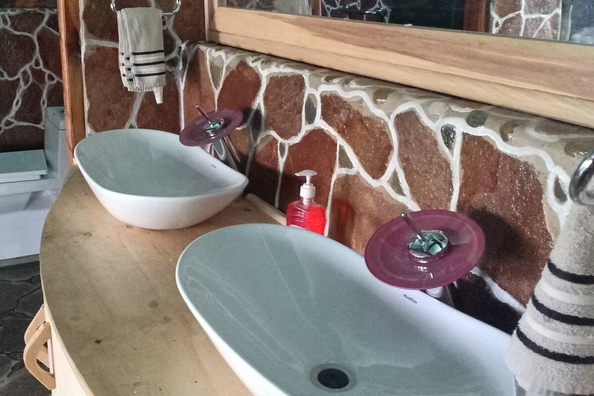 Quadruple Room | Bathroom | Shower, free toiletries, towels