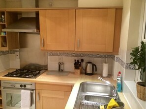 Apartment, 2 Bedrooms | Private kitchen