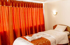 Double or Twin Room, 2 Single Beds