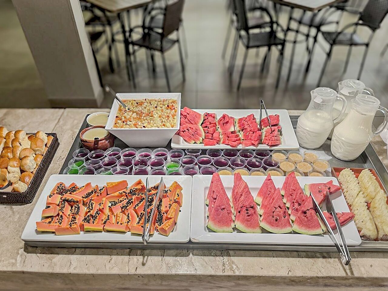 free daily english breakfast