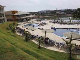 6 indoor pools, outdoor pool, sun loungers