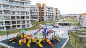 Außen-Kinderspielplatz