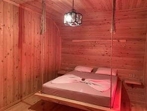 Down comforters, memory foam beds, individually decorated - Pusula Bungalow (Fethiye)