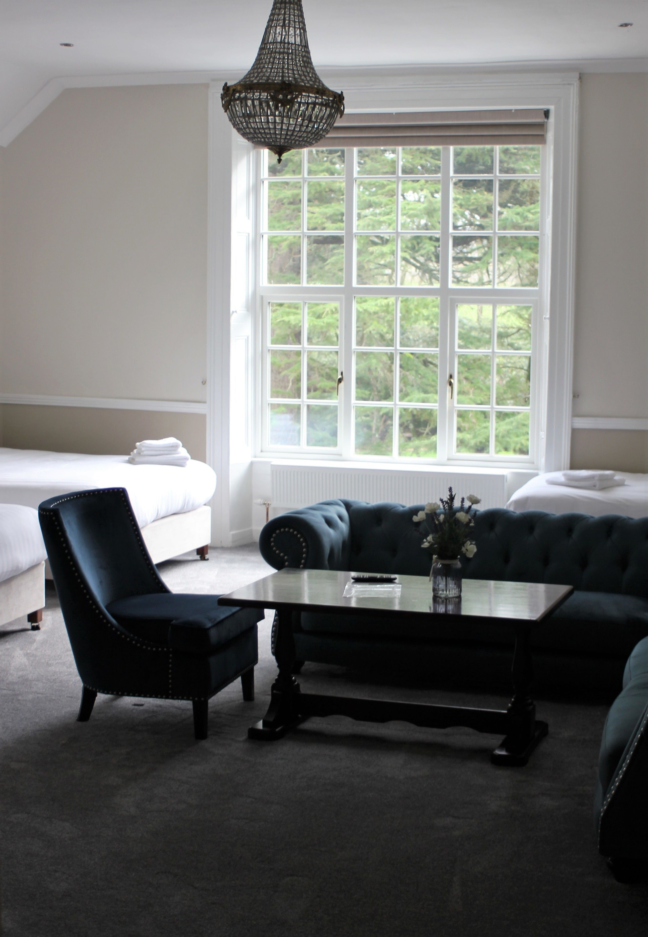 1 bedroom, individually decorated, individually furnished, desk