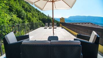 Quarto luxo | Terraço/pátio