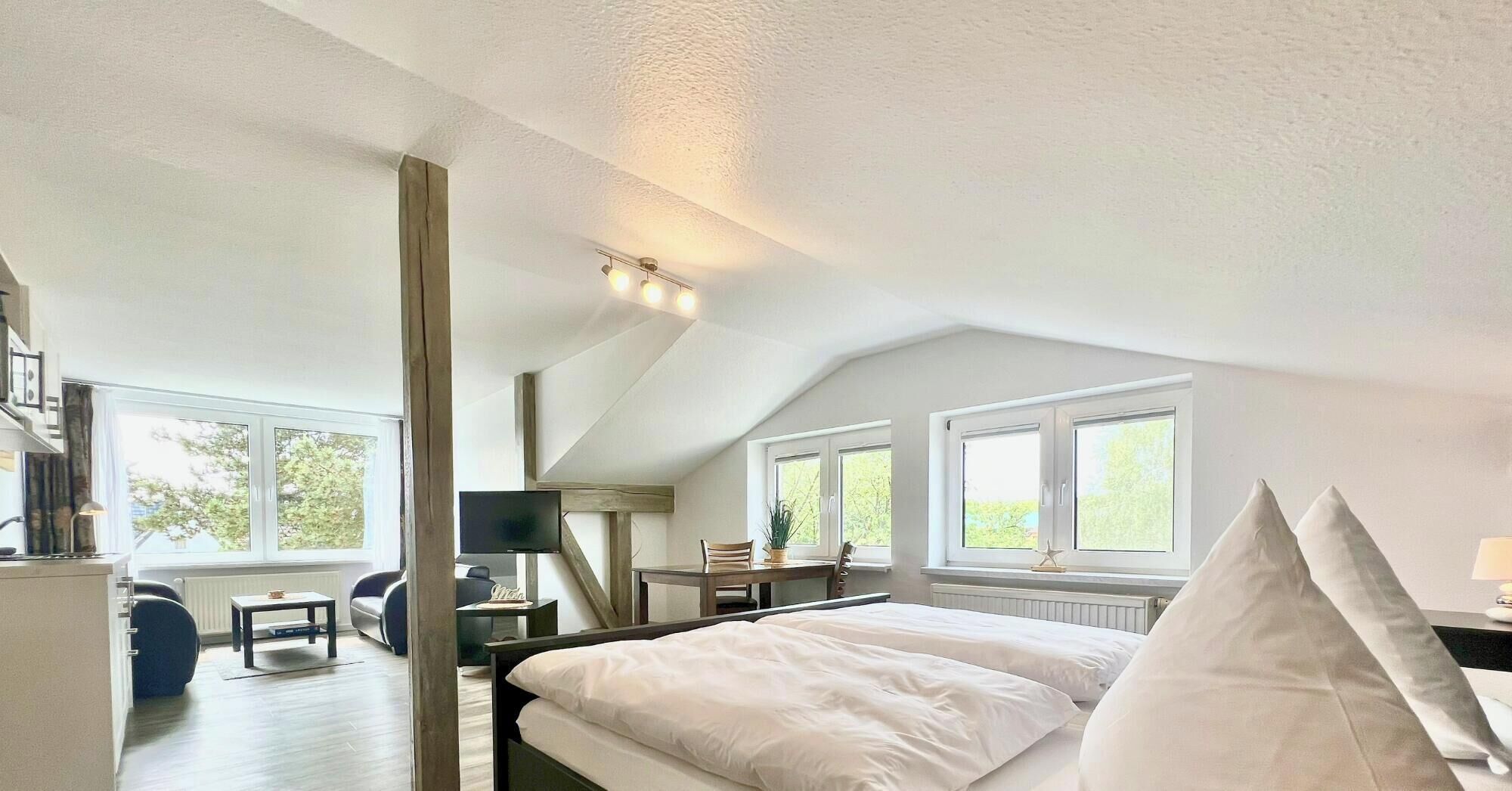 Edredons de pluma, cofres nos quartos, Wi-Fi de cortesia, roupa de cama