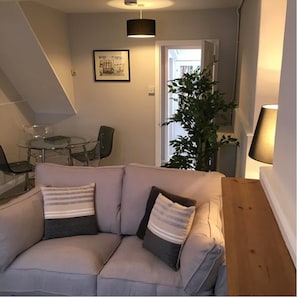 Huis, 2 slaapkamers | Woonkamer | Flatscreentelevisie